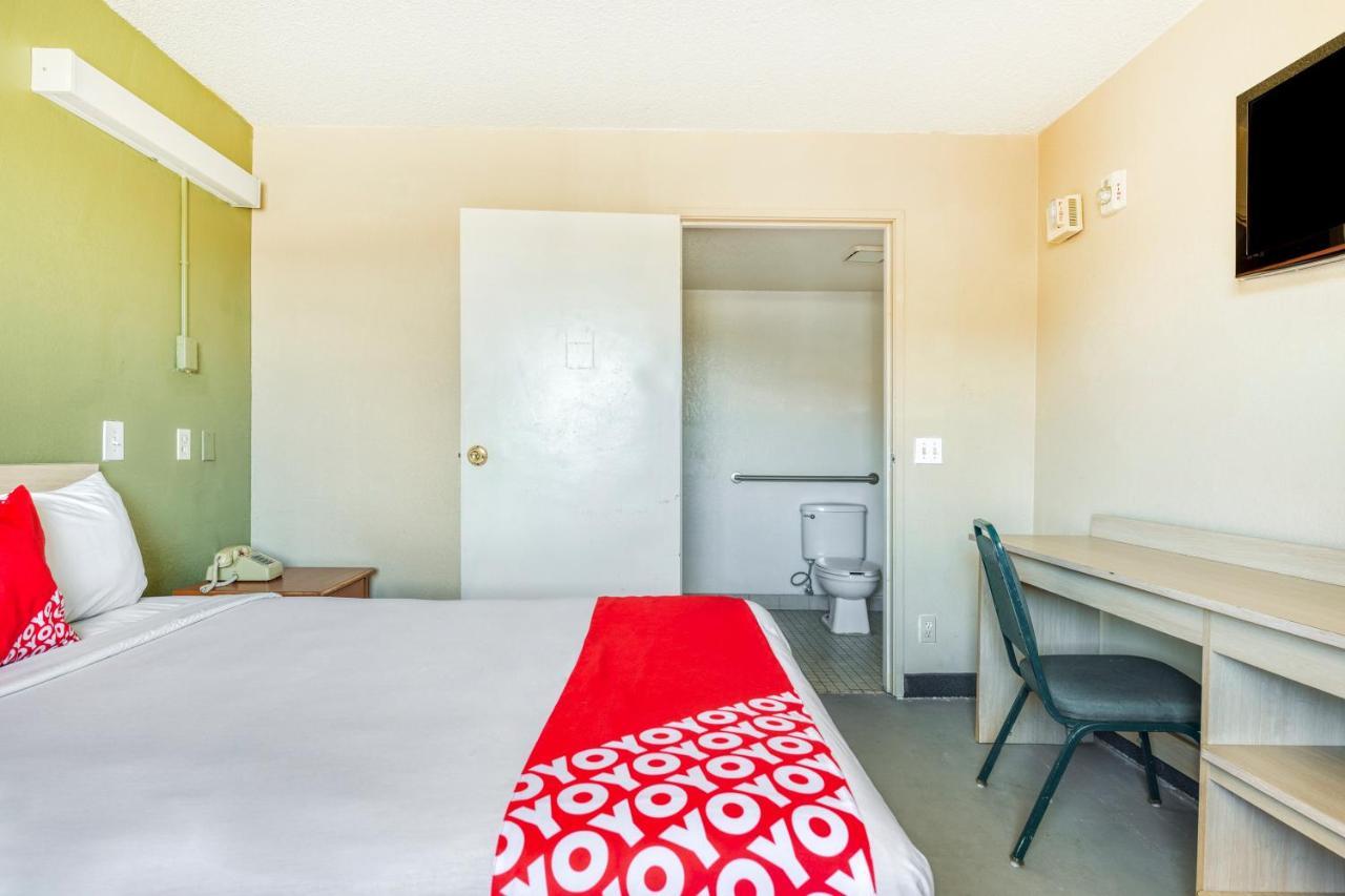 Oyo Hotel Tucson Downtown 外观 照片