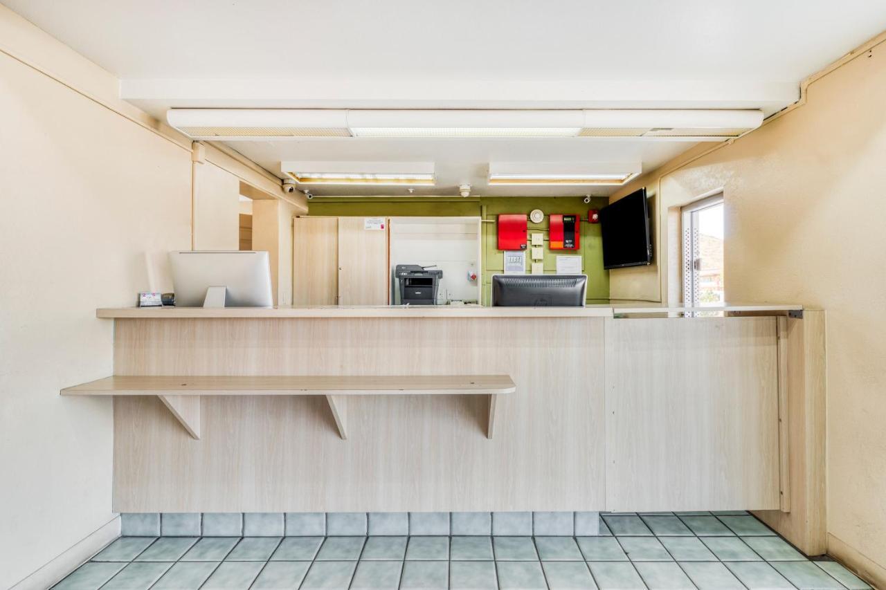 Oyo Hotel Tucson Downtown 外观 照片