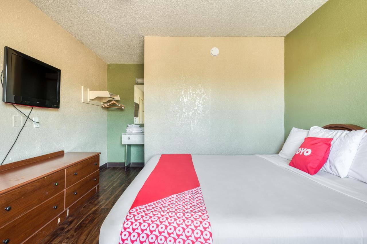 Oyo Hotel Tucson Downtown 外观 照片